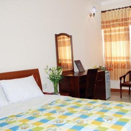Ha Long Hotel Chau Doc Esterno foto