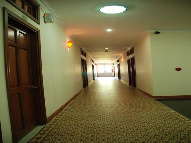 Ha Long Hotel Chau Doc Esterno foto